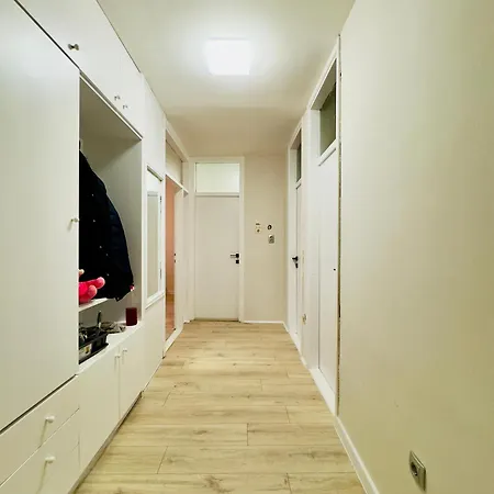 Klara 102 Apartment *