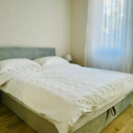 Klara 102 Apartment